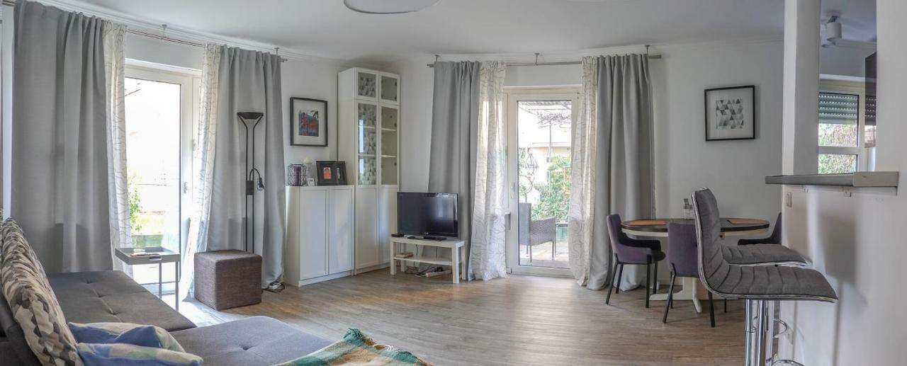 ruhige Ferienwohnung mitten in Wiesbaden Exterior foto