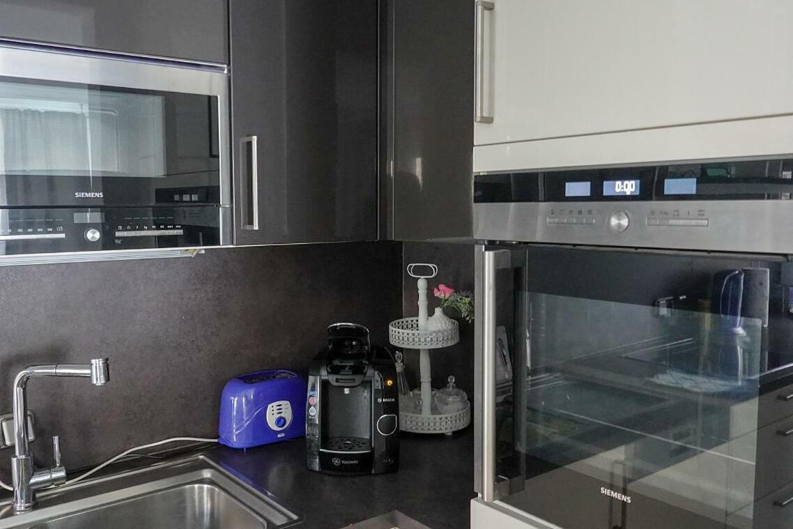 ruhige Ferienwohnung mitten in Wiesbaden Exterior foto